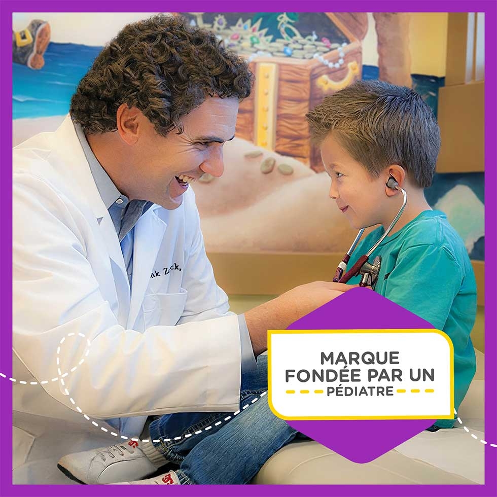 Mention « Marque fondée par un pédiatre » avec une photo du pédiatre Zak Zarbock tenant dans sa main un stéthoscope en souriant à un petit garçon.